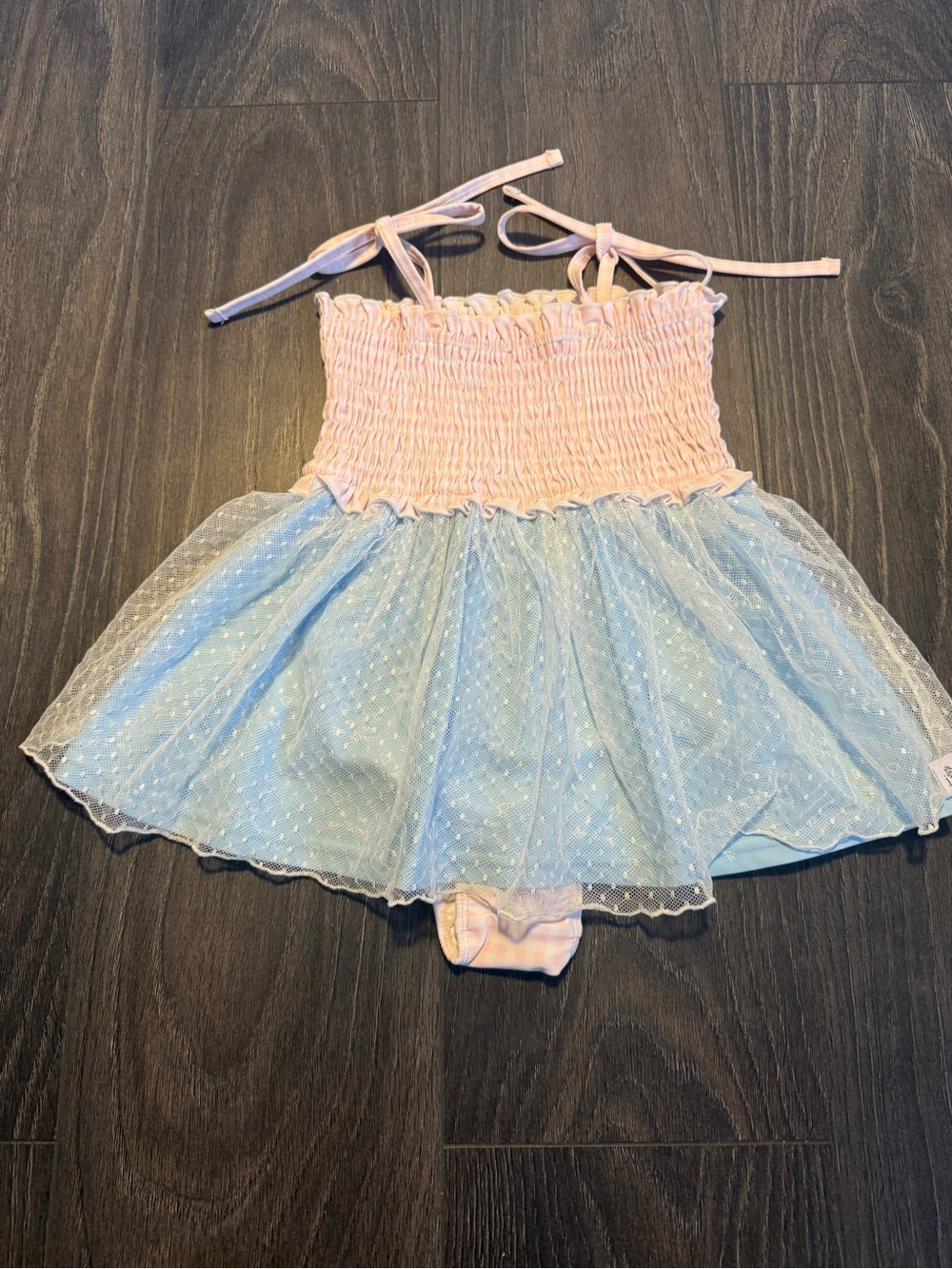 Jane + Jo swim dance play 5Y